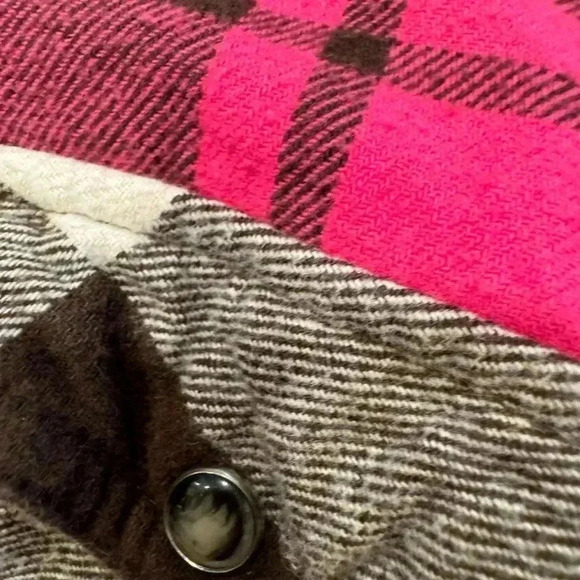 Bit & Bridle women’s snap down plaid shirt pink, brown & white size large - Picture 7 of 10